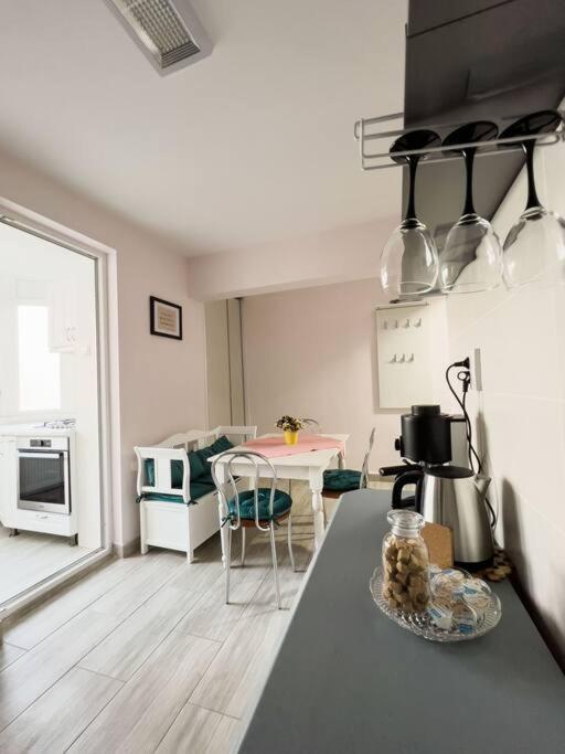 Apartament Spatios In Oradea Exterior foto